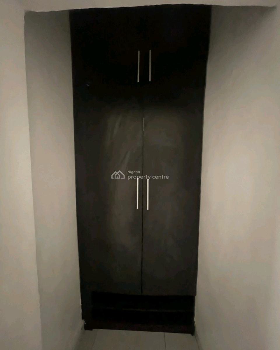 This Is a Lovely 2 Bedroom Apartment, Ologolo, Lekki, Lagos, Flat / Apartment for Rent