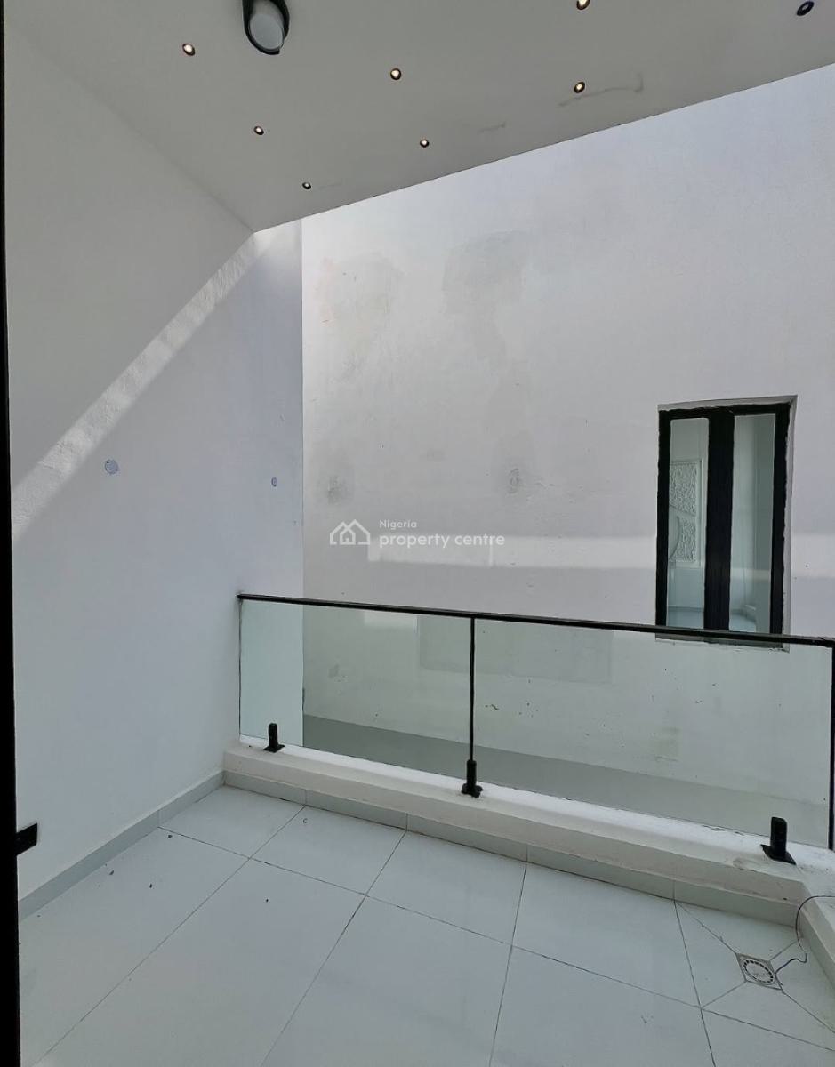 Jumbo Sized Contemporary 5 Bedroom Fully Detached Home, Ajah, Lagos, Detached Duplex for Sale