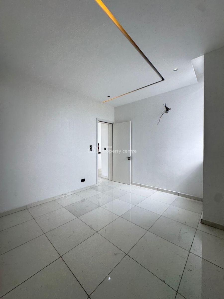 Spacious and Fully Serviced 2-bedroom Apartment with Elevator, Gym & Pool, Lekki Phase 1, Lekki Phase 1, Lekki, Lagos, Terraced Duplex for Sale