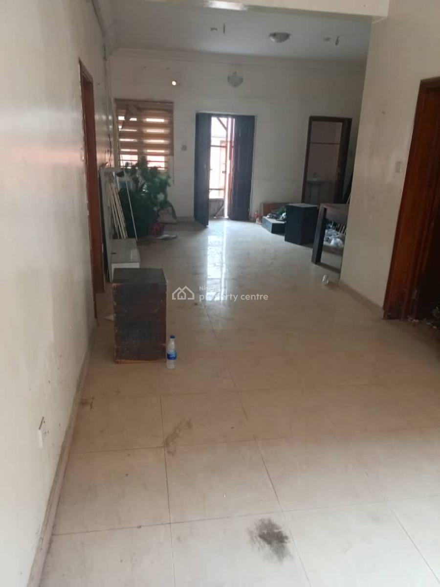 a 3bedroom Apartment, Ado Road, Ajah, Lagos, Flat / Apartment for Rent
