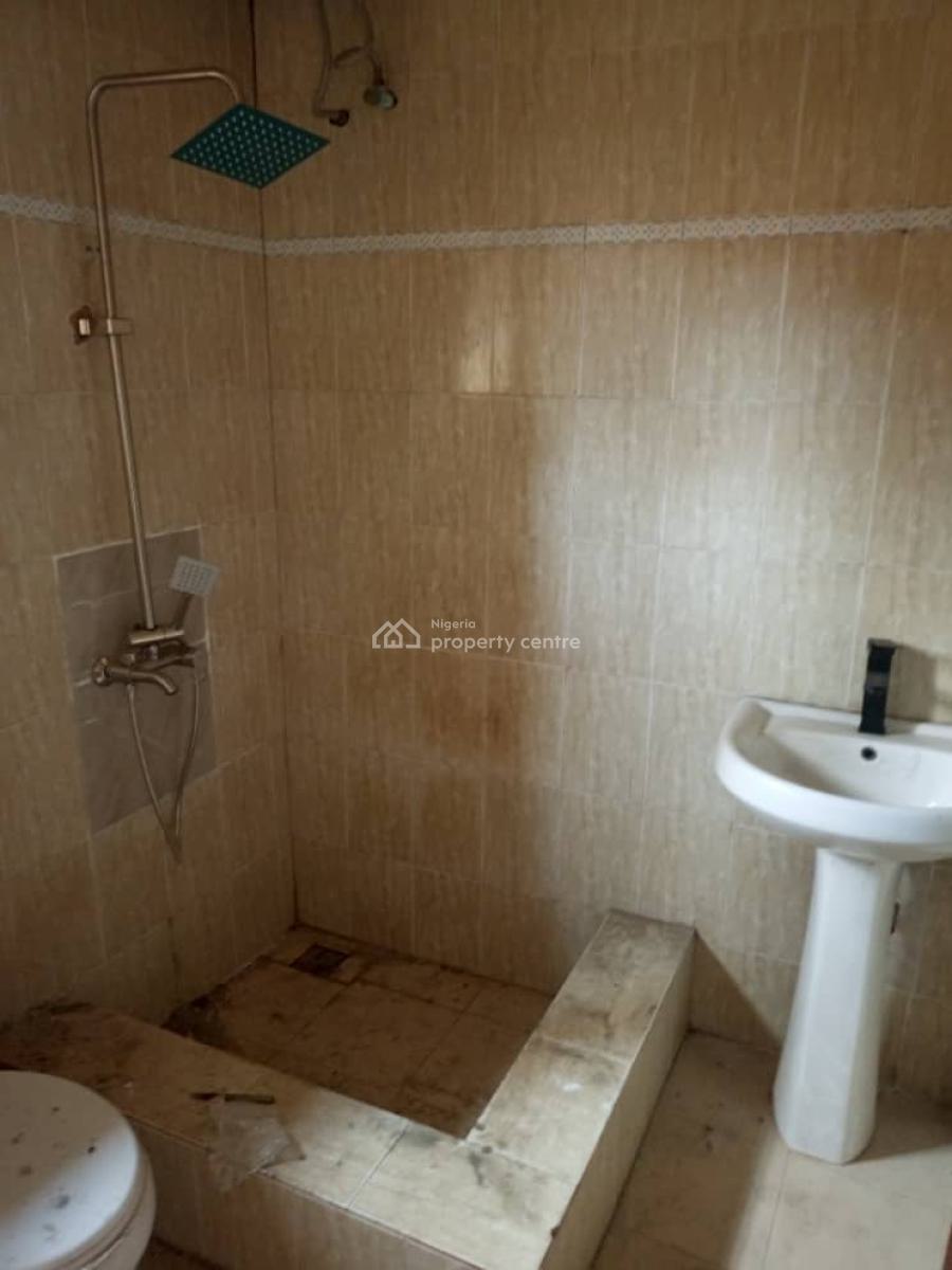 a 3bedroom Apartment, Ado Road, Ajah, Lagos, Flat / Apartment for Rent