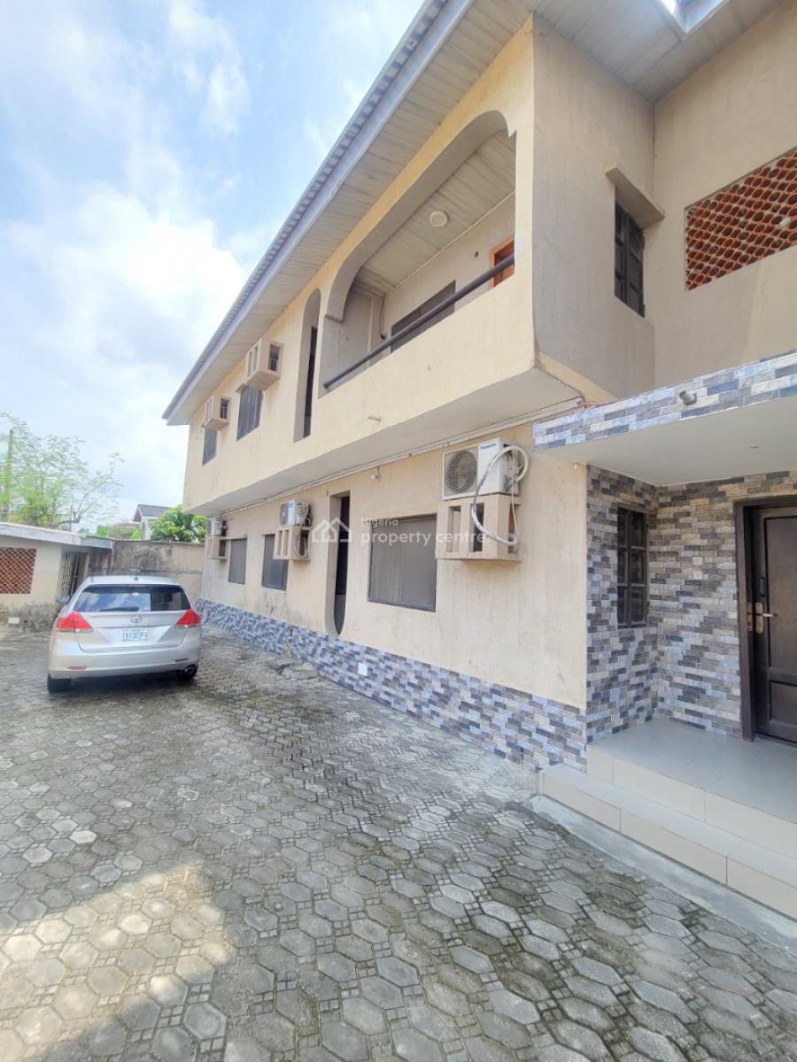a Standard and Spacious 3bedroom Apartment, Thomas Estate, Ajah, Lagos, Flat / Apartment for Rent