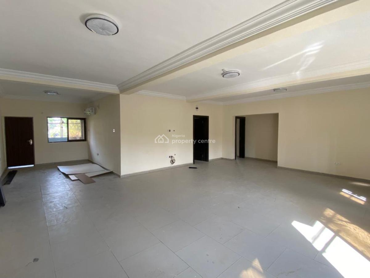 Modern 3-bedroom Flat with Bq, Lekki Phase 1, Lekki, Lagos, Flat / Apartment for Rent