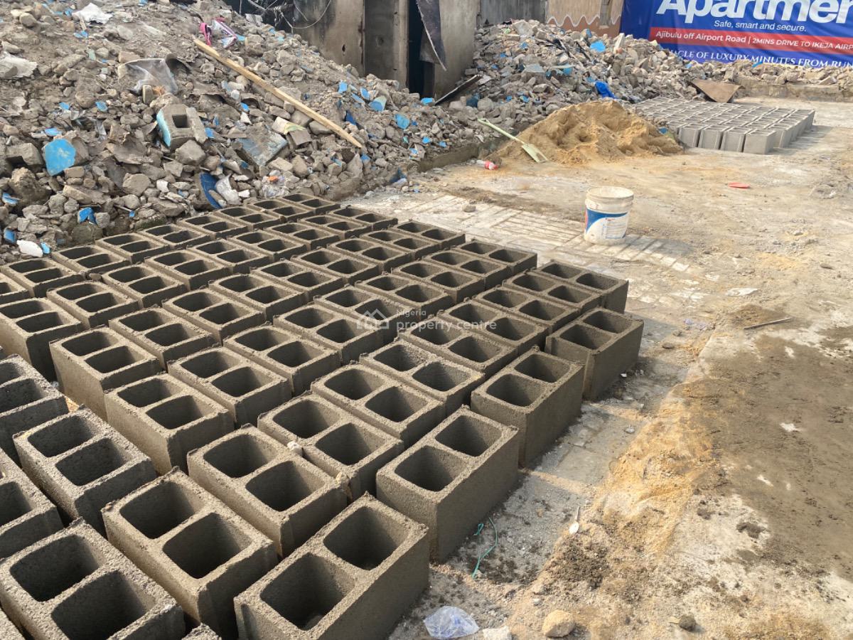 Luxury 1 Bedroom Apartment, Ikeja, Lagos, Flat / Apartment for Sale