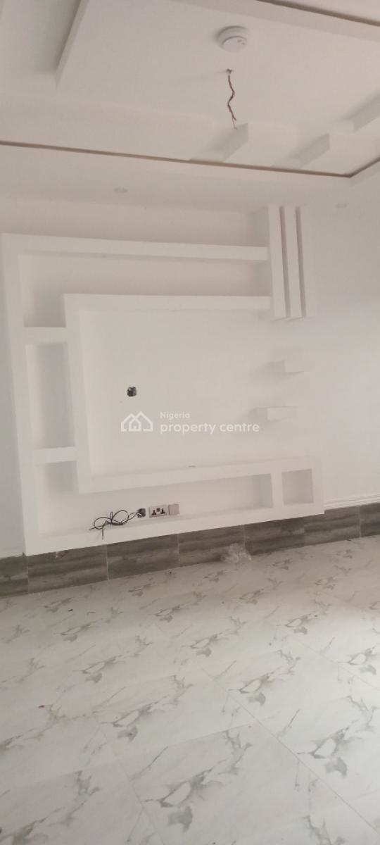 Now Available, Mobil Road Ilaje Ajah, Ilaje, Ajah, Lagos, Flat / Apartment for Rent