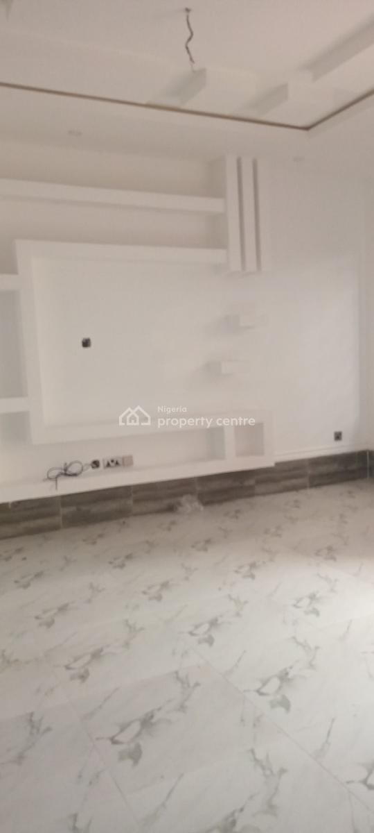 Now Available, Mobil Road Ilaje Ajah, Ilaje, Ajah, Lagos, Flat / Apartment for Rent