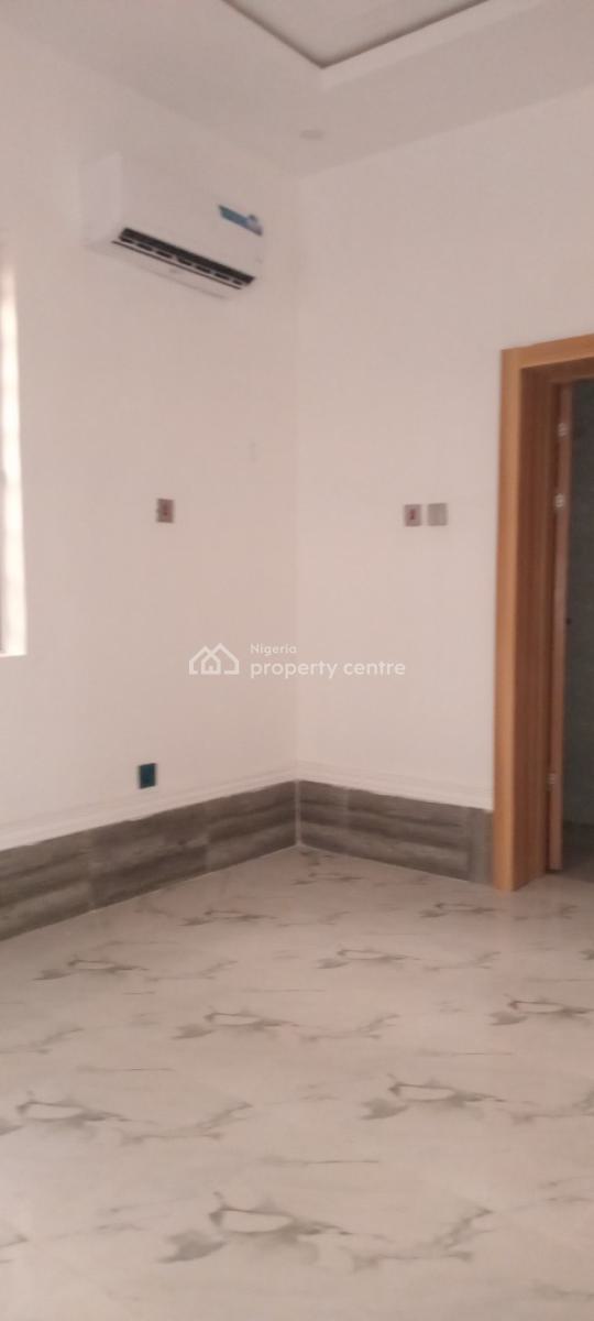 Now Available, Mobil Road Ilaje Ajah, Ilaje, Ajah, Lagos, Flat / Apartment for Rent