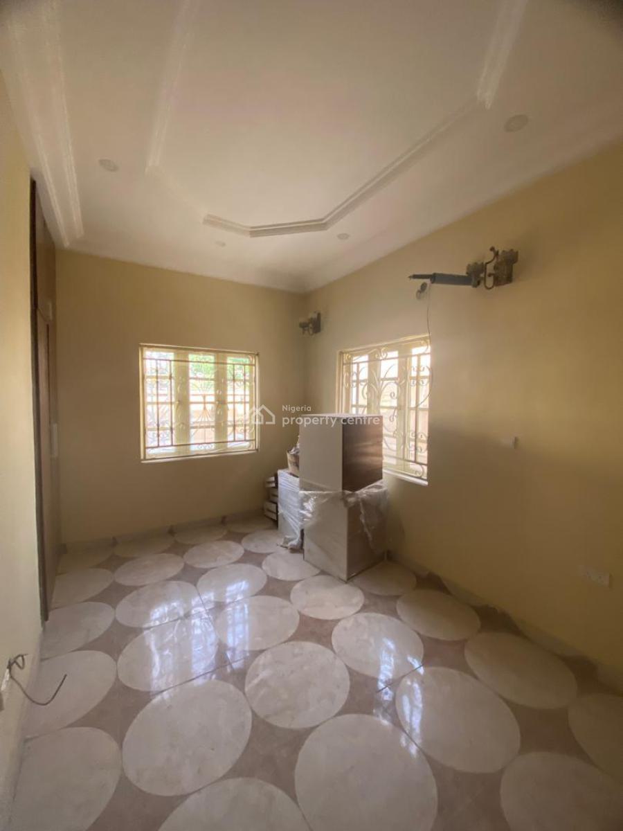 Modern 2 & 3-bedroom Flats, Lekki Phase 1, Lekki, Lagos, Flat / Apartment for Rent