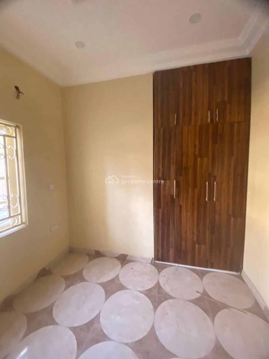 Modern 2 & 3-bedroom Flats, Lekki Phase 1, Lekki, Lagos, Flat / Apartment for Rent