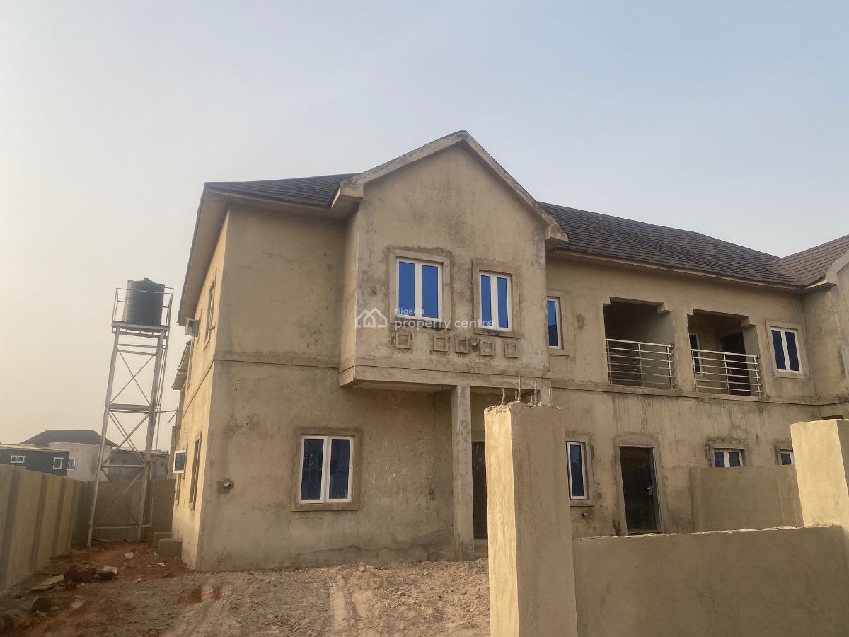 Luxury 2 Bedroom Apartment By The Expressway, Aviation Village, Kyami, Abuja, Semi-detached Duplex for Rent