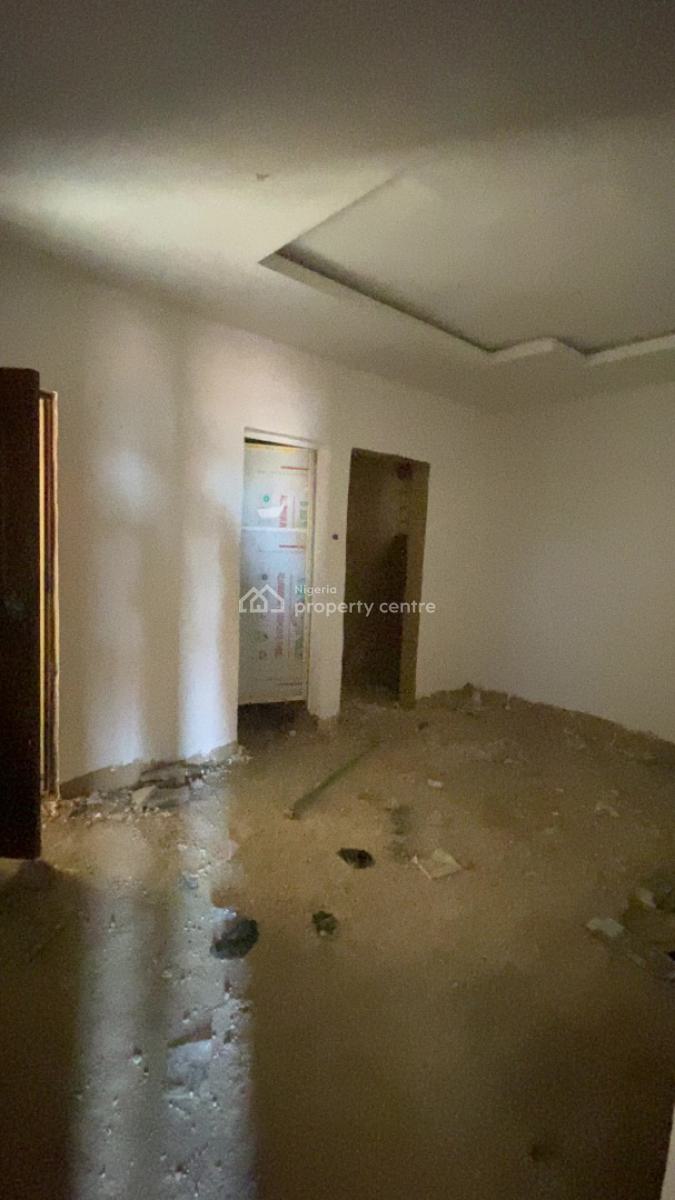 Beautiful Studio Apartment for Lease, Odubanjo Street, Palmgrove, Shomolu, Lagos, Self Contain (single Rooms) for Sale