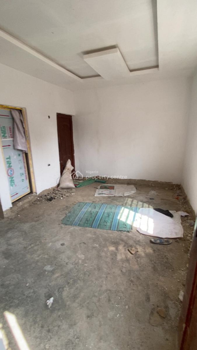 Beautiful Studio Apartment for Lease, Odubanjo Street, Palmgrove, Shomolu, Lagos, Self Contain (single Rooms) for Sale