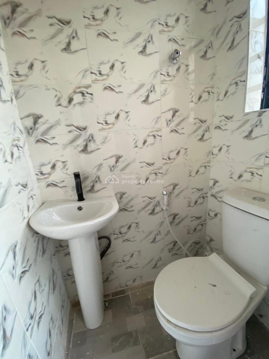 Brand New Luxury 2 Bedroom Flat, Divide Garden Estate, Ogombo, Ajah, Lagos, Flat / Apartment for Rent