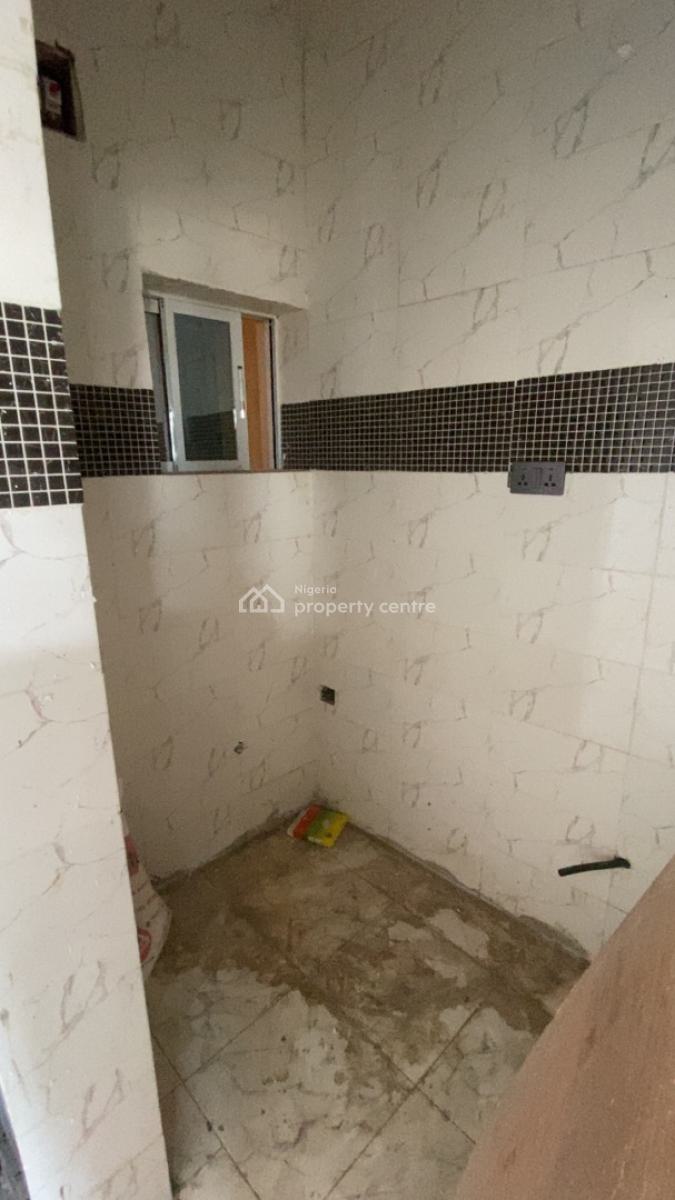 Spacious Self Contain, Olanrewaju Street, Akoka, Yaba, Lagos, Self Contain (single Rooms) for Rent