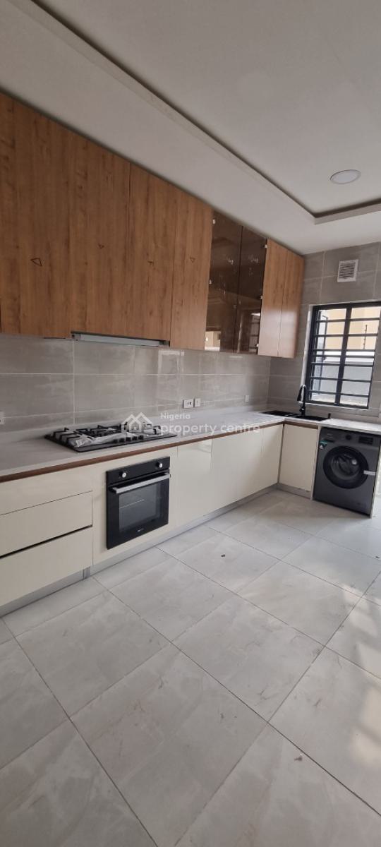 Very Large Spacious 4brm Maisonette with Swimming Pool, Oniru Victoria Island, Victoria Island (vi), Lagos, Terraced Duplex for Sale