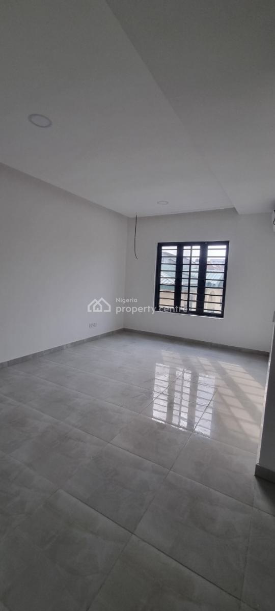 Very Large Spacious 4brm Maisonette with Swimming Pool, Oniru Victoria Island, Victoria Island (vi), Lagos, Terraced Duplex for Sale