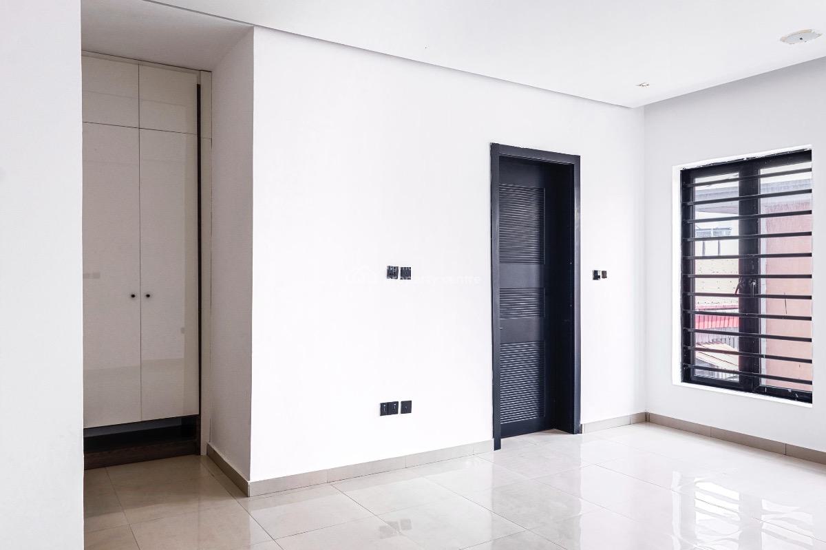 Luxury 2 Bedroom Apartment with Bq, Lekki Phase 1, Lekki, Lagos, Flat / Apartment for Sale