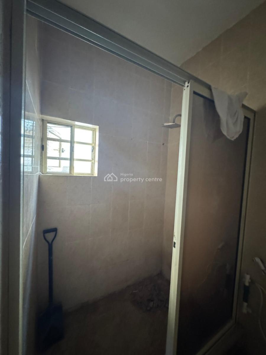 Nice and Spacious 3bedroom Flat, Idado, Lekki, Lagos, Flat / Apartment for Rent