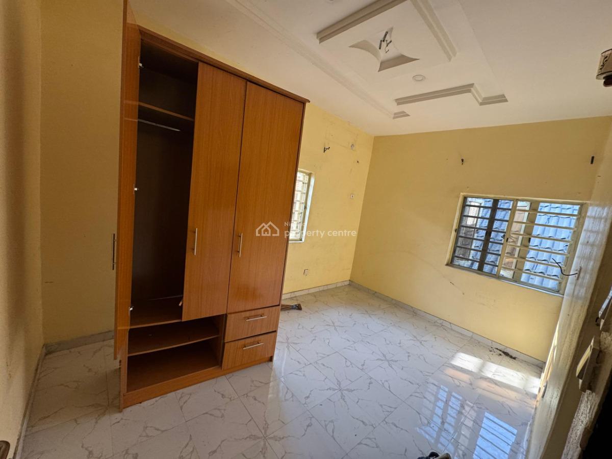Nice and Spacious 3bedroom Flat, Idado, Lekki, Lagos, Flat / Apartment for Rent