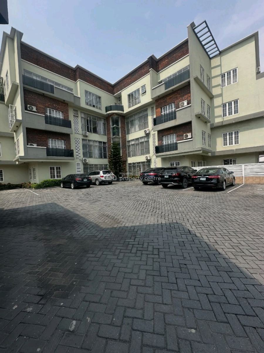 Luxurious 3 Bedroom Apartment, Lekki Phase 1, Lekki, Lagos, Flat / Apartment for Rent