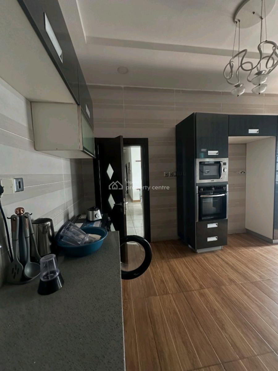Luxurious 3 Bedroom Apartment, Lekki Phase 1, Lekki, Lagos, Flat / Apartment for Rent