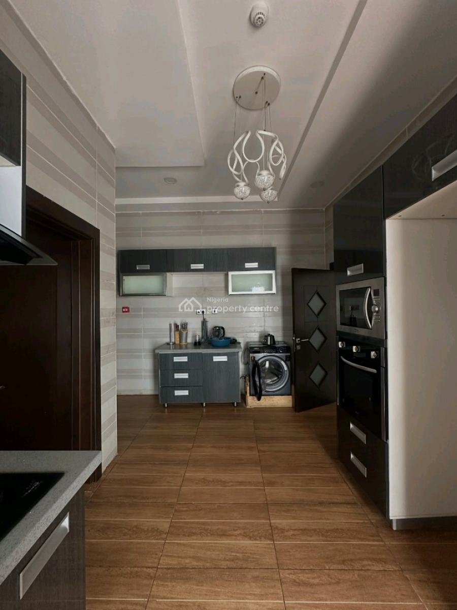 Luxurious 3 Bedroom Apartment, Lekki Phase 1, Lekki, Lagos, Flat / Apartment for Rent