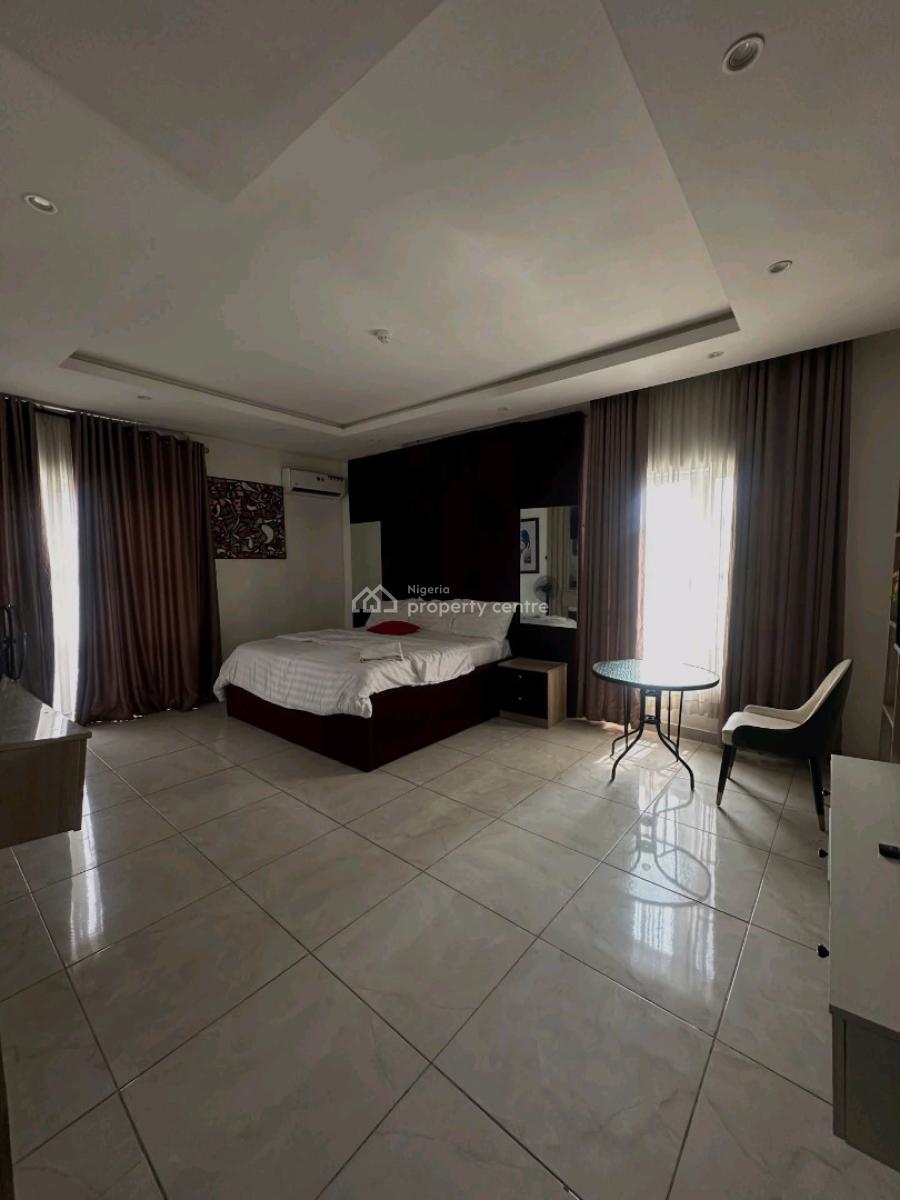 Luxurious 3 Bedroom Apartment, Lekki Phase 1, Lekki, Lagos, Flat / Apartment for Rent