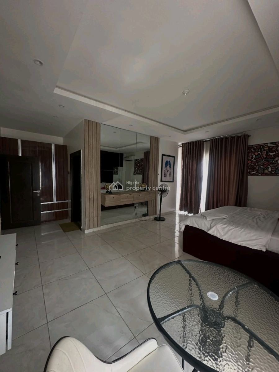 Luxurious 3 Bedroom Apartment, Lekki Phase 1, Lekki, Lagos, Flat / Apartment for Rent
