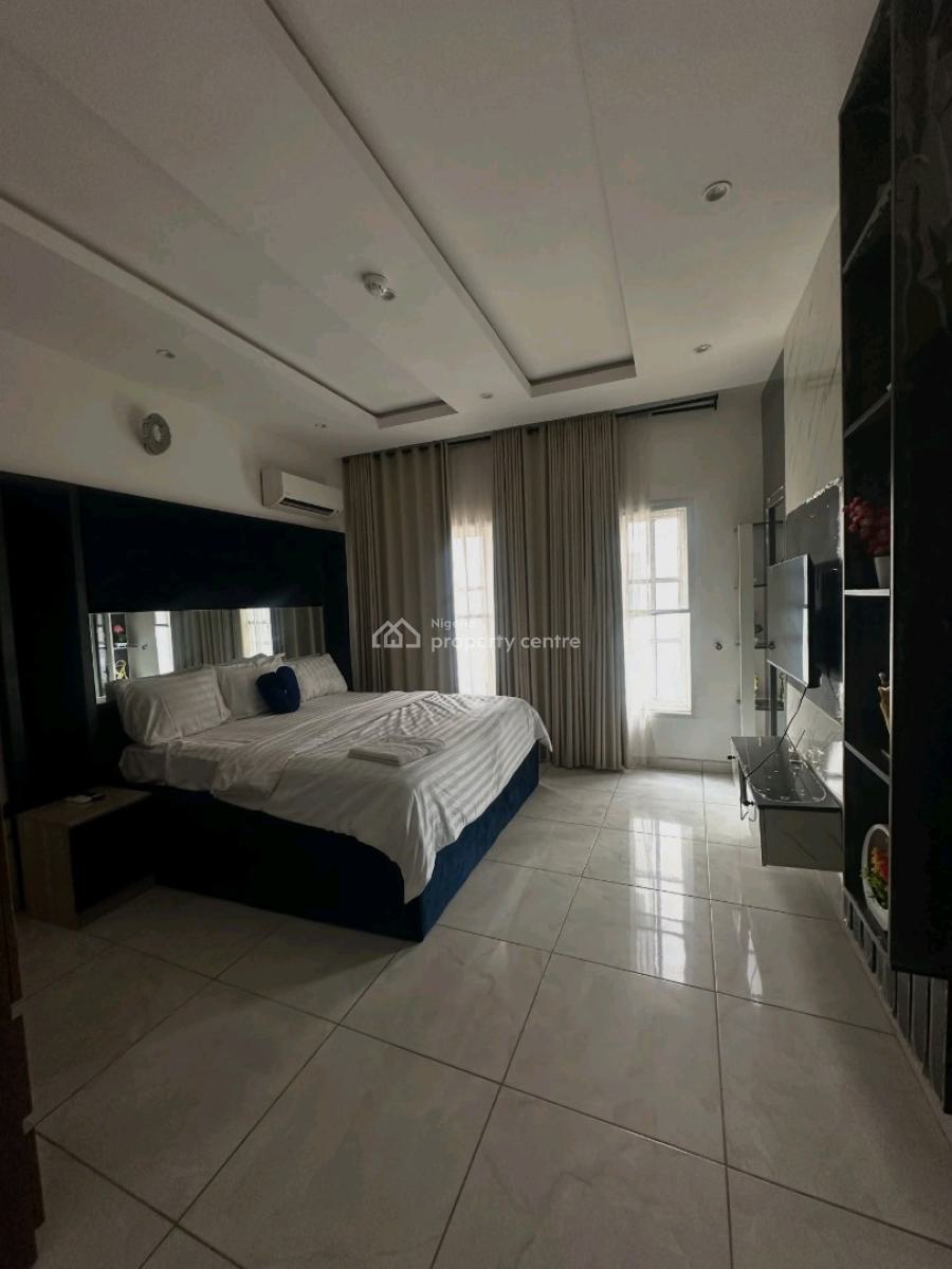 Luxurious 3 Bedroom Apartment, Lekki Phase 1, Lekki, Lagos, Flat / Apartment for Rent