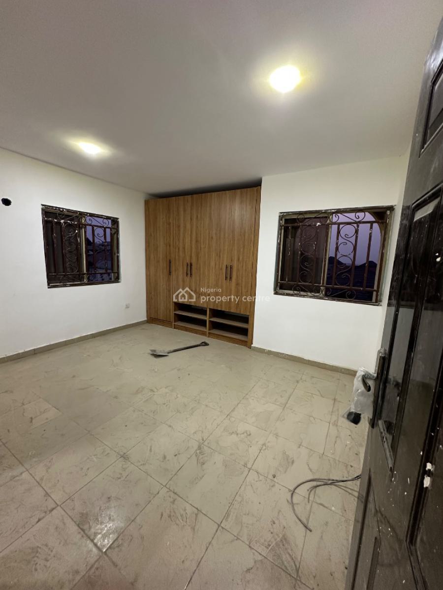 a Spacious Newly Renovated 2bedroom, News Engineering Tarred Road Estate Dawaki, Dawaki, Gwarinpa, Abuja, Flat / Apartment for Rent
