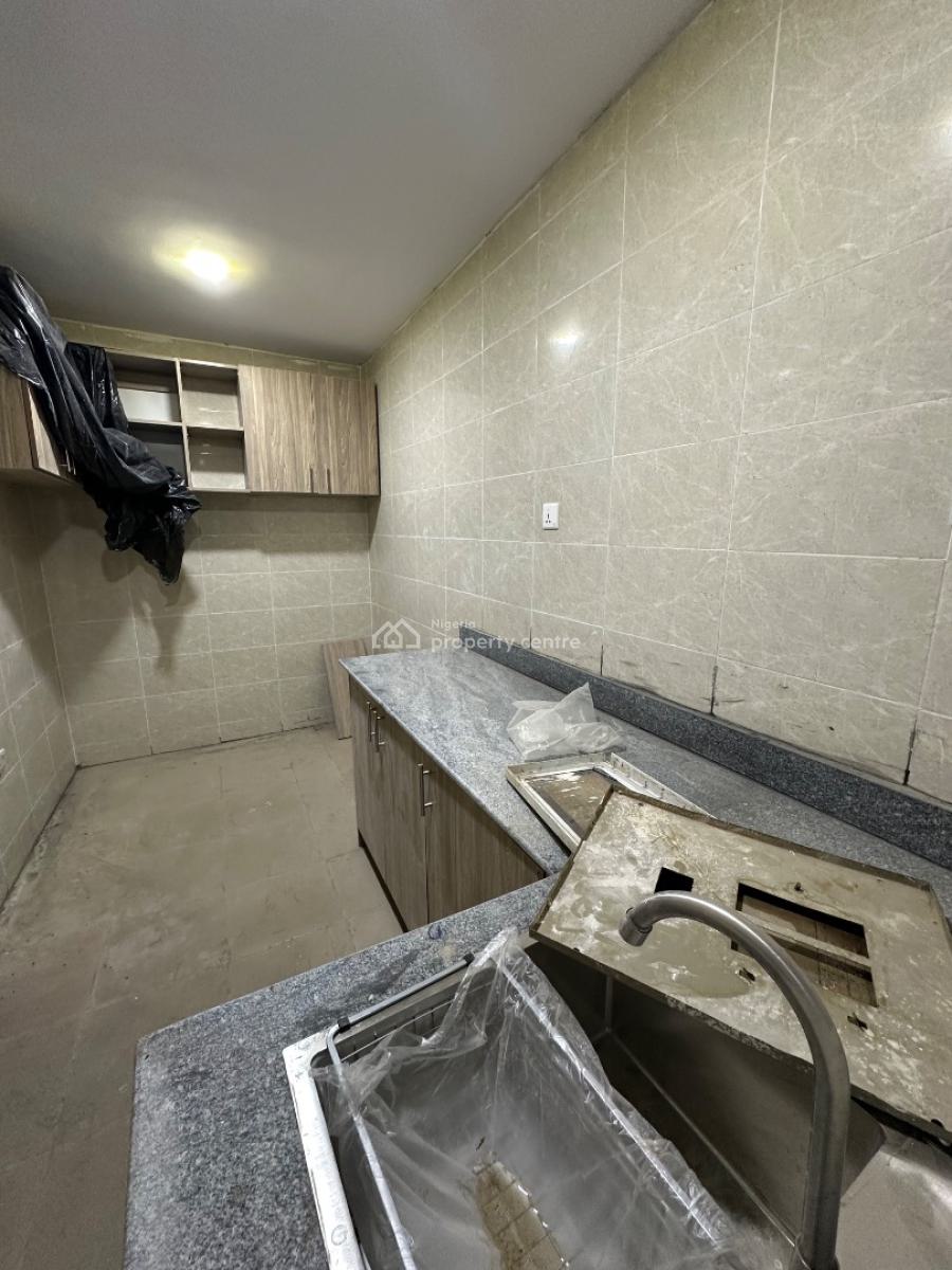 a Spacious Newly Renovated 2bedroom, News Engineering Tarred Road Estate Dawaki, Dawaki, Gwarinpa, Abuja, Flat / Apartment for Rent