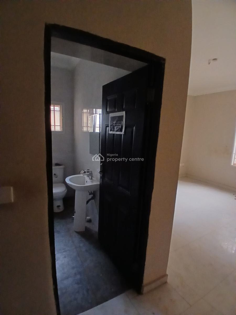 Spacious 3 Bedrooms All Rooms En Suite, Kaura, Abuja, Flat / Apartment for Rent