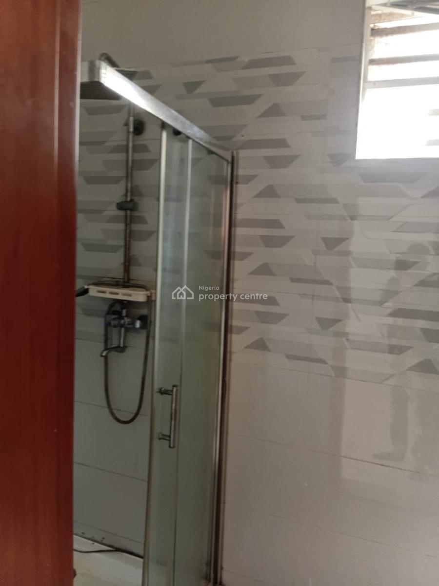 Spacious 3 Bedroom Duplex with a Bq, Chevron Drive, Lekki, Lagos, Semi-detached Duplex for Rent