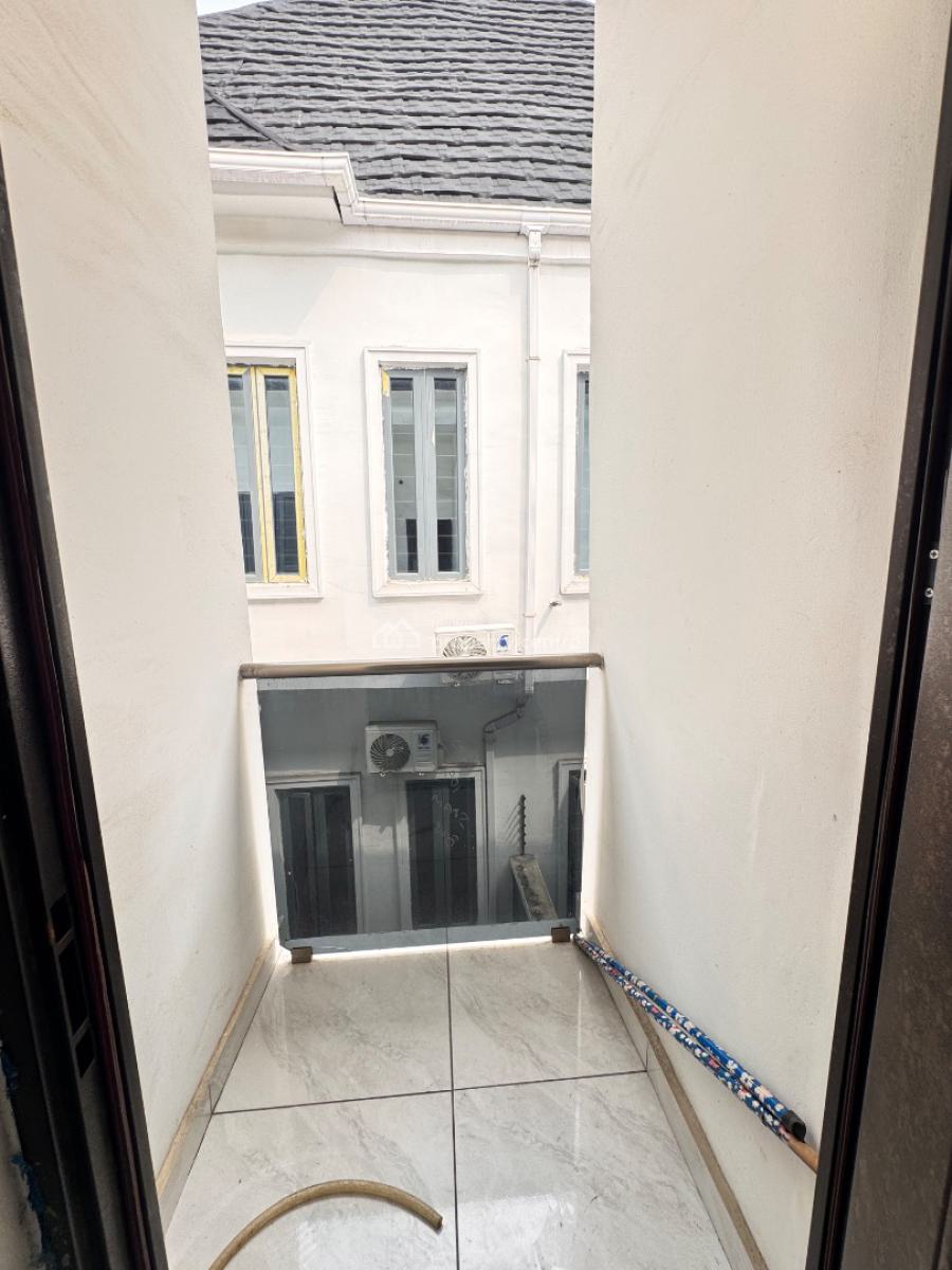 Service Luxury 2 Bedroom Apartment  Available Spacious Room with Gym, Orchid Road Lekki, Lekki, Lagos, Terraced Duplex for Rent