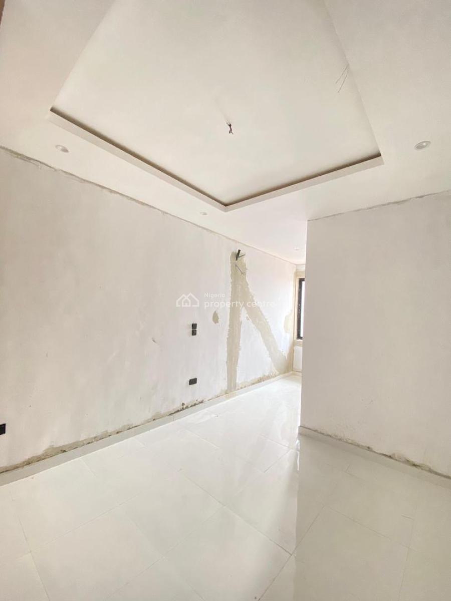 Newly Built Serviced 3 Bedroom Penthouse with Elevator, Off Freedom Way, Lekki Phase 1, Lekki, Lagos, Block of Flats for Sale