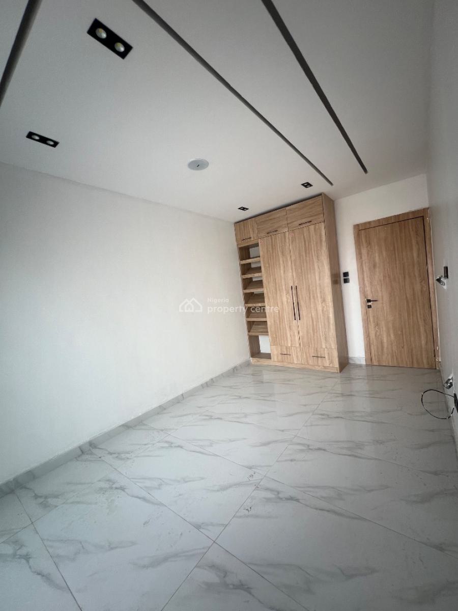 2 Bedrooms, Freedom Way, Lekki Phase 1, Lekki, Lagos, Flat / Apartment for Sale