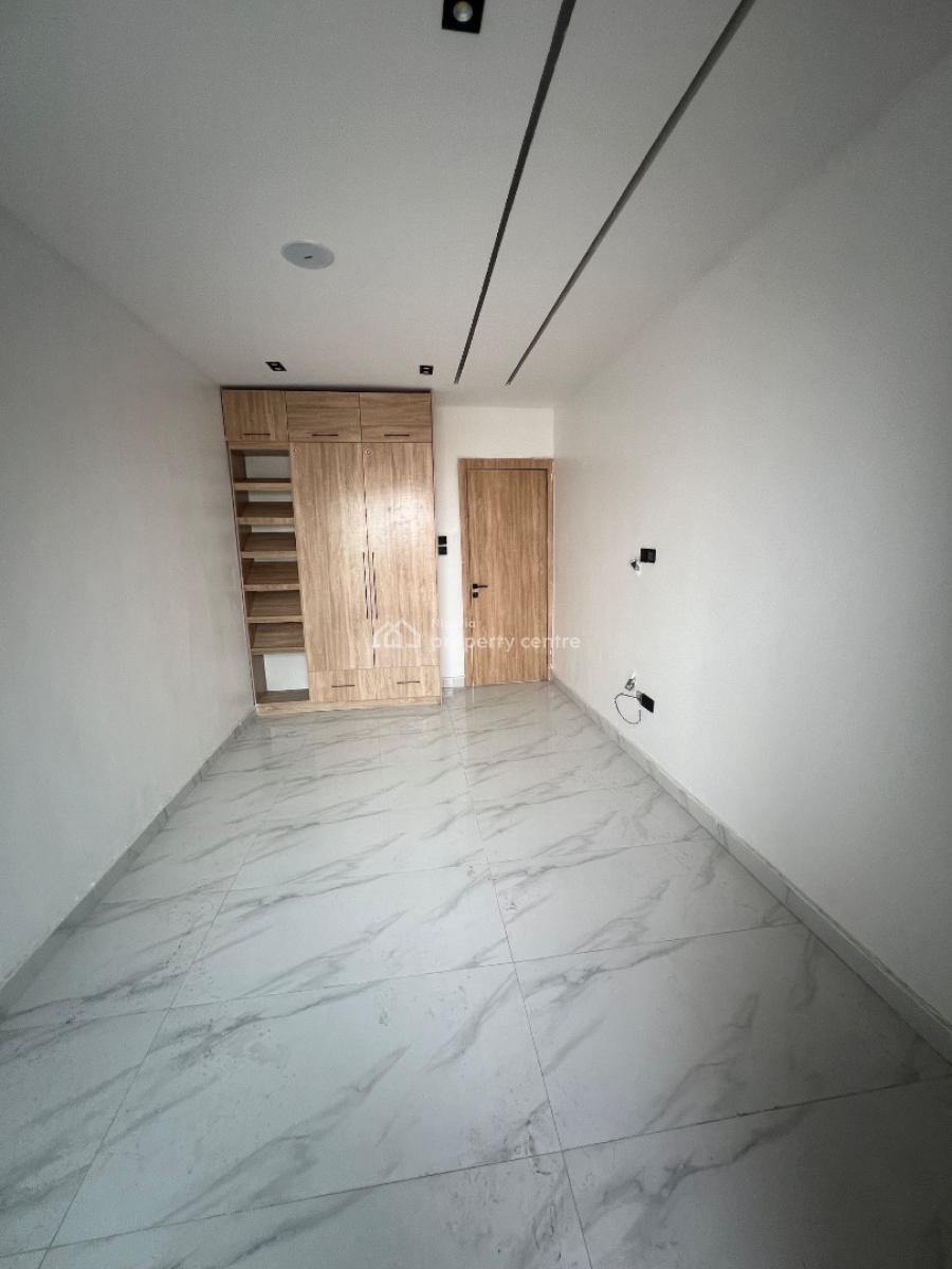 2 Bedrooms, Freedom Way, Lekki Phase 1, Lekki, Lagos, Flat / Apartment for Sale