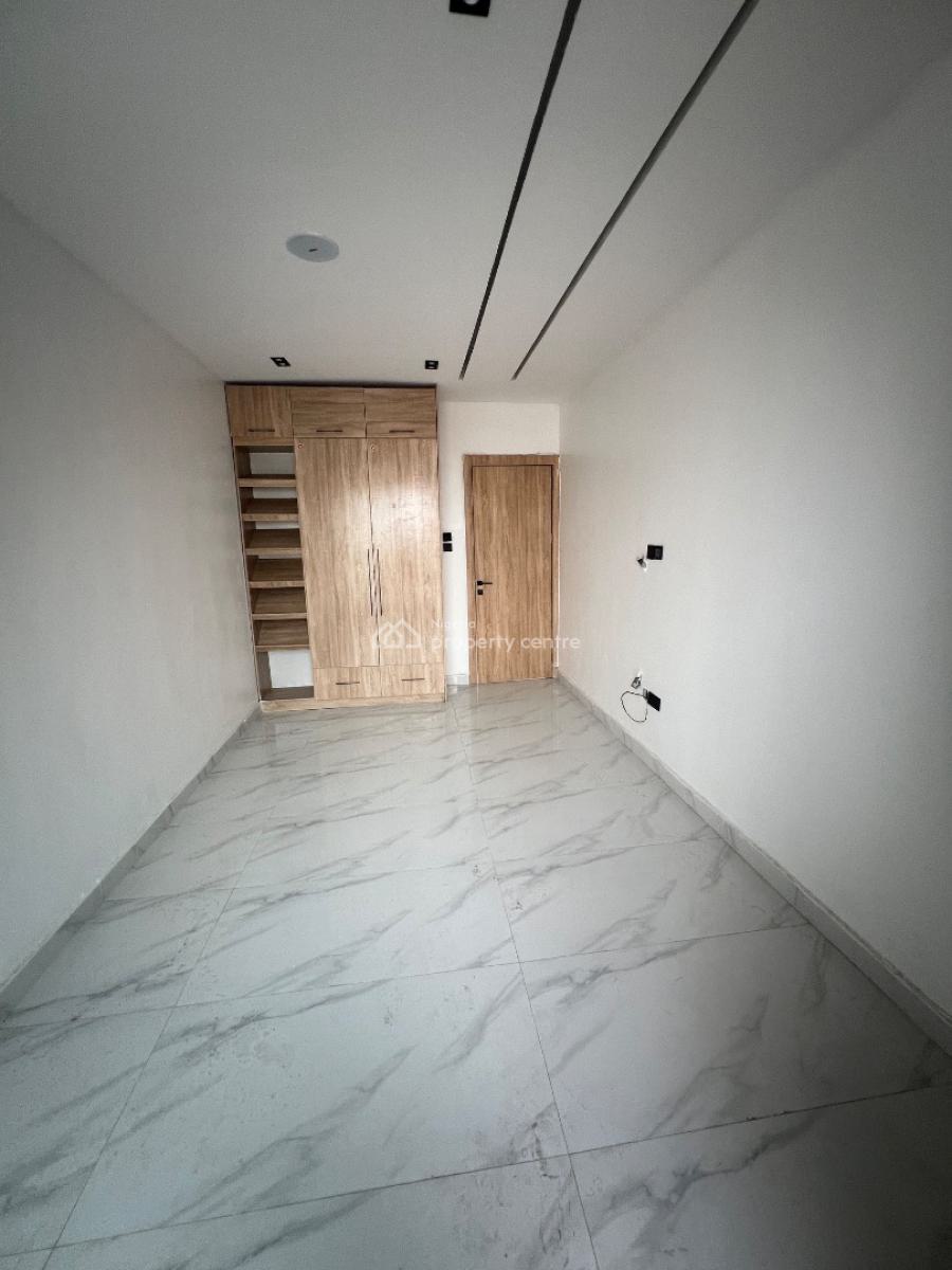 2 Bedrooms, Freedom Way, Lekki Phase 1, Lekki, Lagos, Flat / Apartment for Sale