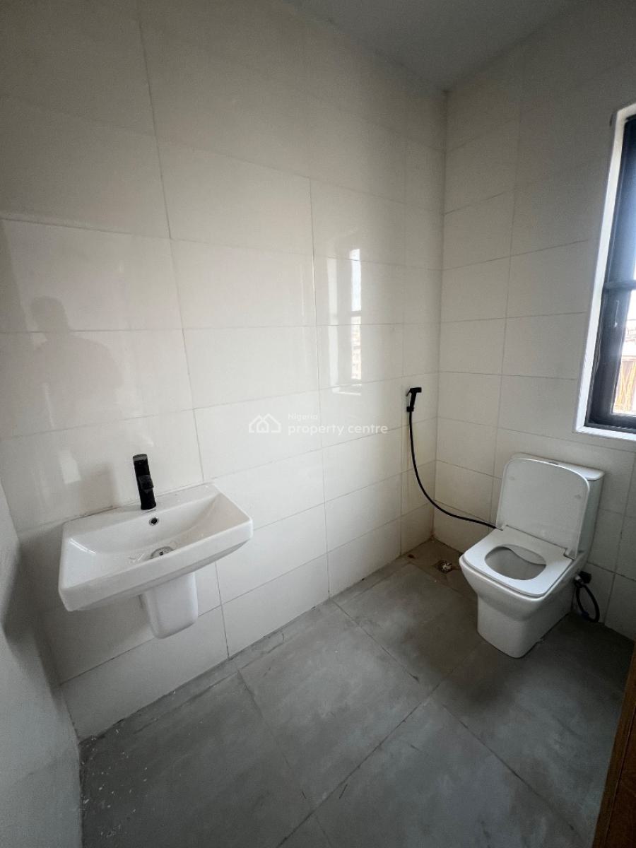 2 Bedrooms, Freedom Way, Lekki Phase 1, Lekki, Lagos, Flat / Apartment for Sale