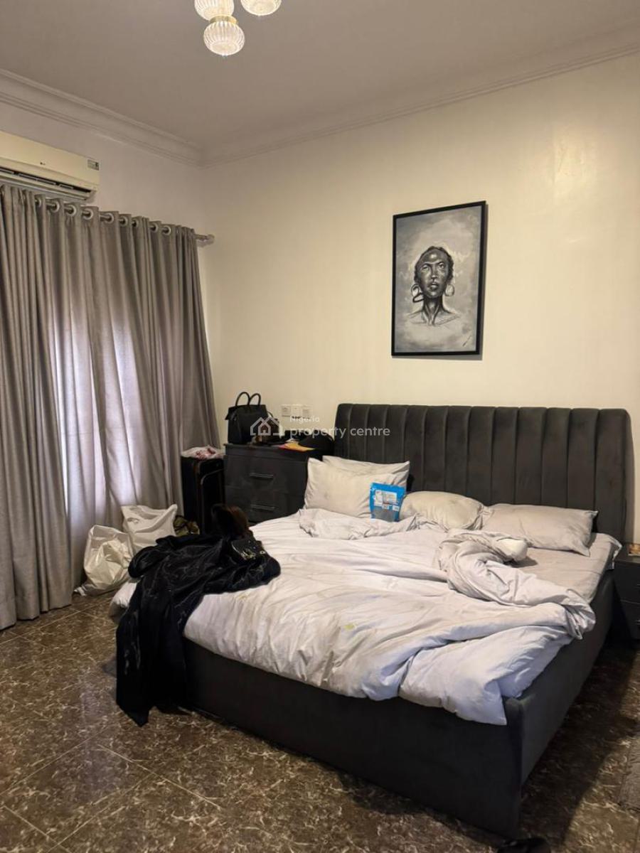 a 3 Bedroom Apartment Available(selling Without The Properties), in a Lovely Estate, Jabi, Abuja, Flat / Apartment for Sale