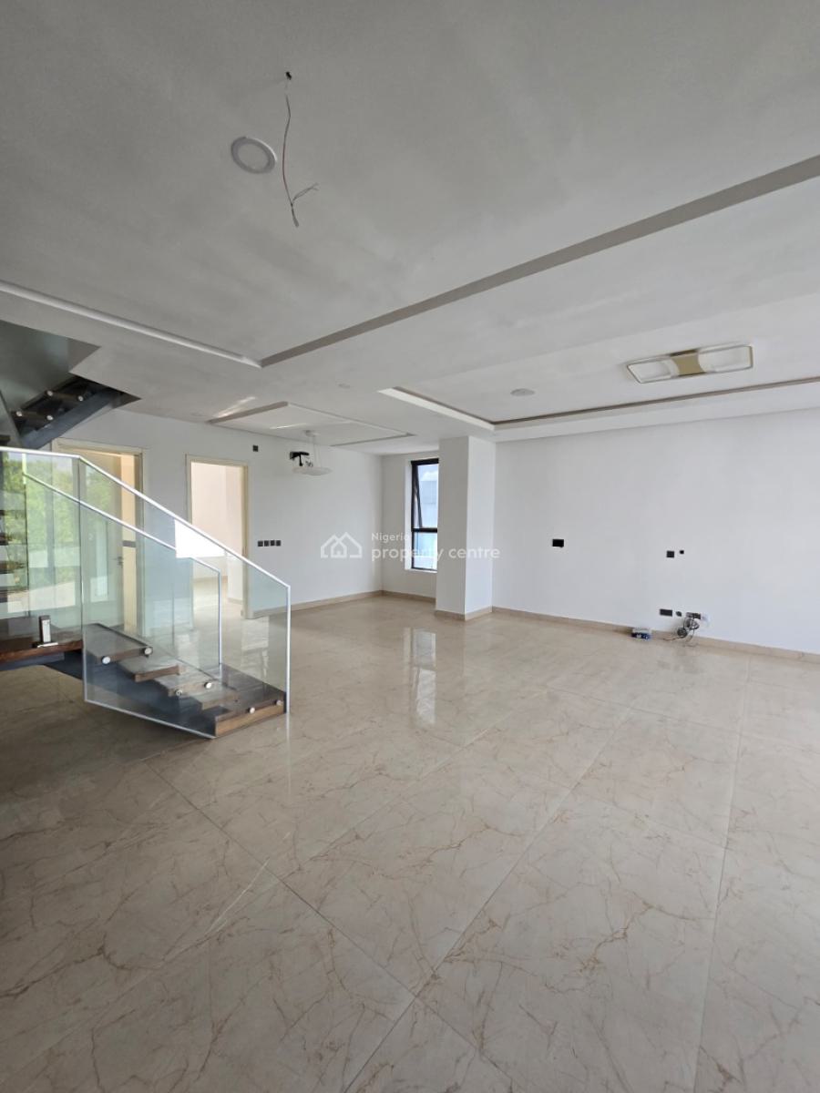 Tastefully Finished Serviced 4 Bedroom Maisonette with a Room Bq, Lekki Phase 1, Lekki, Lagos, Terraced Duplex for Sale