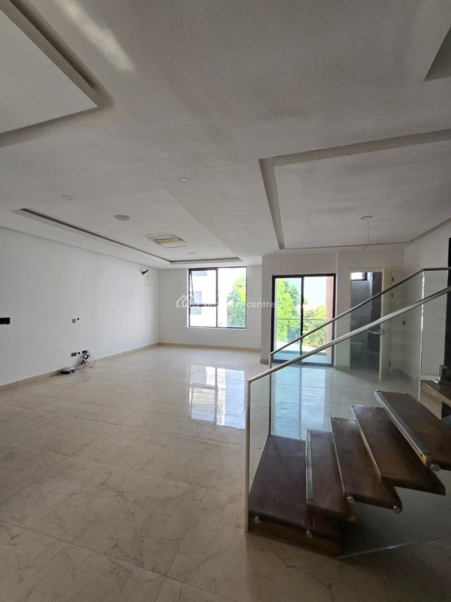 Tastefully Finished Serviced 4 Bedroom Maisonette with a Room Bq, Lekki Phase 1, Lekki, Lagos, Terraced Duplex for Sale