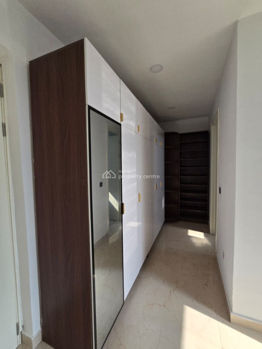 Tastefully Finished Serviced 4 Bedroom Maisonette with a Room Bq, Lekki Phase 1, Lekki, Lagos, Terraced Duplex for Sale