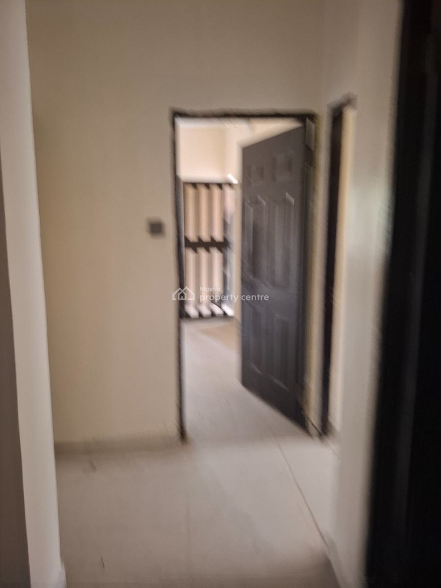 Nice 3 Bedroom Flat with Bq for Office Or Residence, Wuse Zone 4 By Wuse2, Zone 4, Wuse, Abuja, Flat / Apartment for Rent