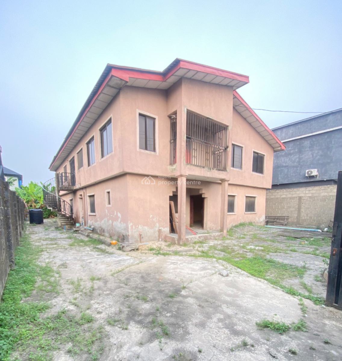 Commercial Old 6bedroom House Directly Facing Eputu/awoyaya Major Road, Directly Facing The Tarred Road, Eputu, Ibeju Lekki, Lagos, Detached Duplex for Sale