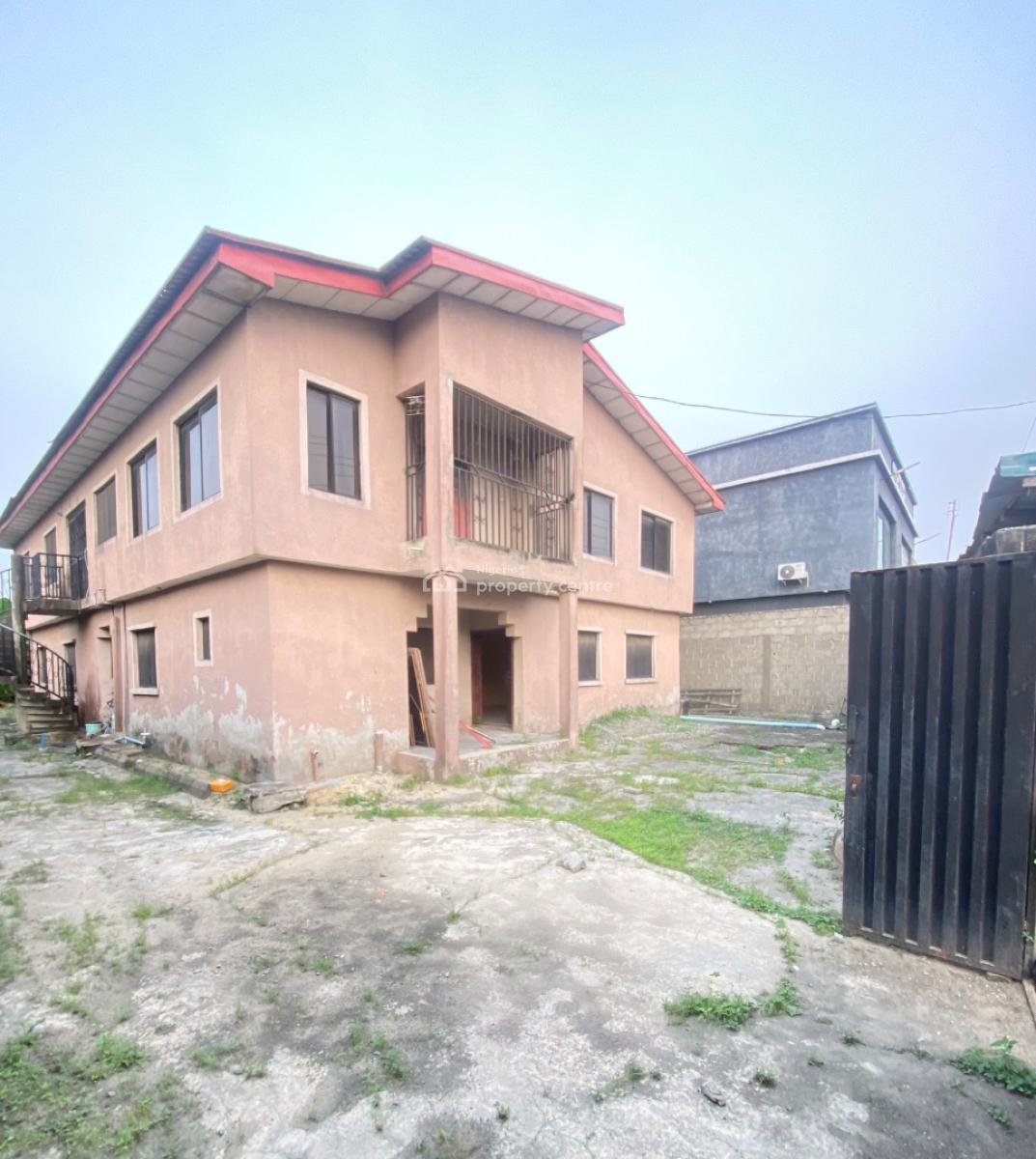 Commercial Old 6bedroom House Directly Facing Eputu/awoyaya Major Road, Directly Facing The Tarred Road, Eputu, Ibeju Lekki, Lagos, Detached Duplex for Sale