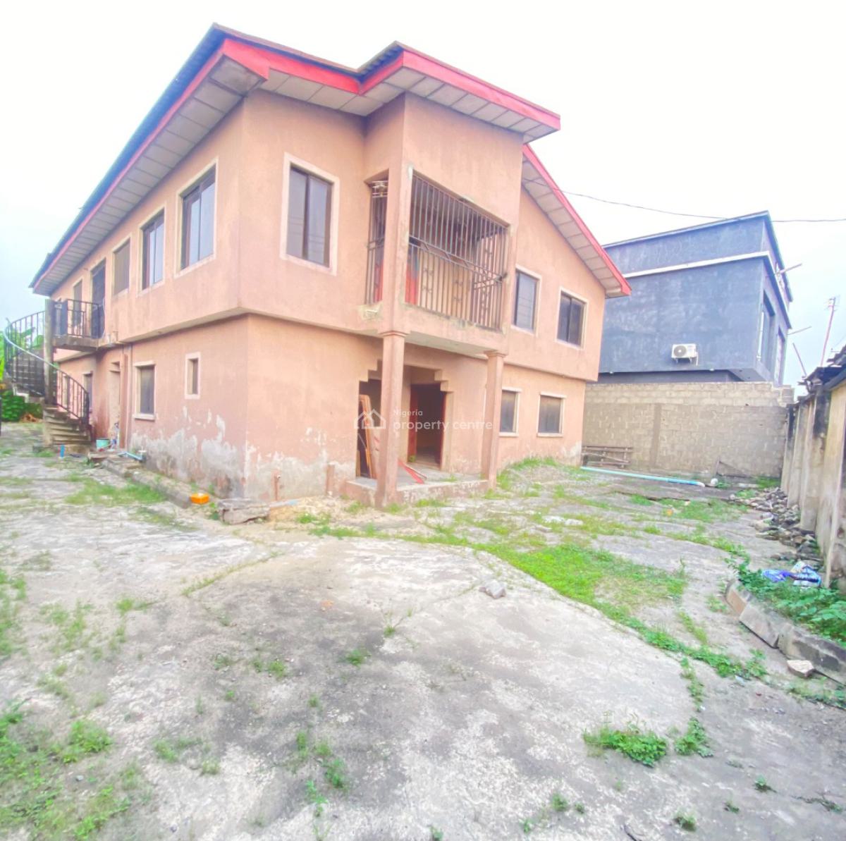 Commercial Old 6bedroom House Directly Facing Eputu/awoyaya Major Road, Directly Facing The Tarred Road, Eputu, Ibeju Lekki, Lagos, Detached Duplex for Sale