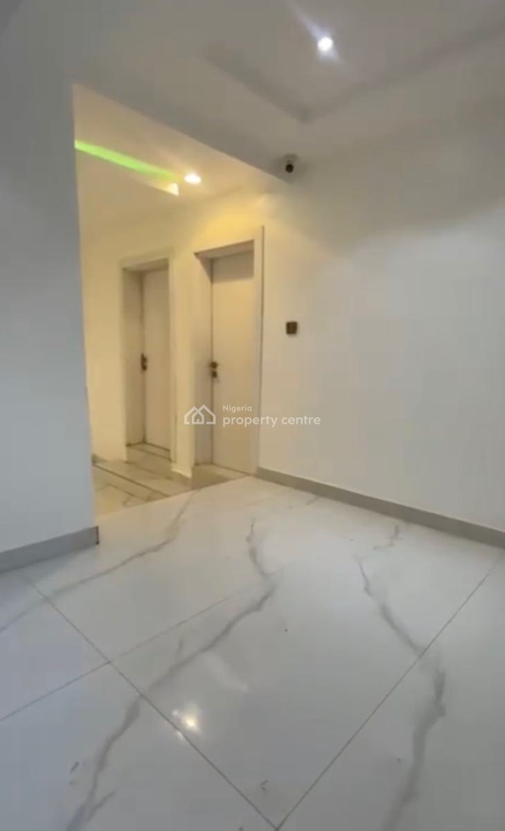 Solidly Built 6 Bedrooms Fully Detached Mansion with 2 Rooms Bq., Main, Asokoro District, Abuja, Detached Duplex for Sale