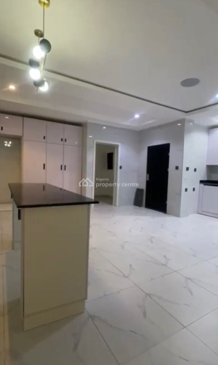 Solidly Built 6 Bedrooms Fully Detached Mansion with 2 Rooms Bq., Main, Asokoro District, Abuja, Detached Duplex for Sale