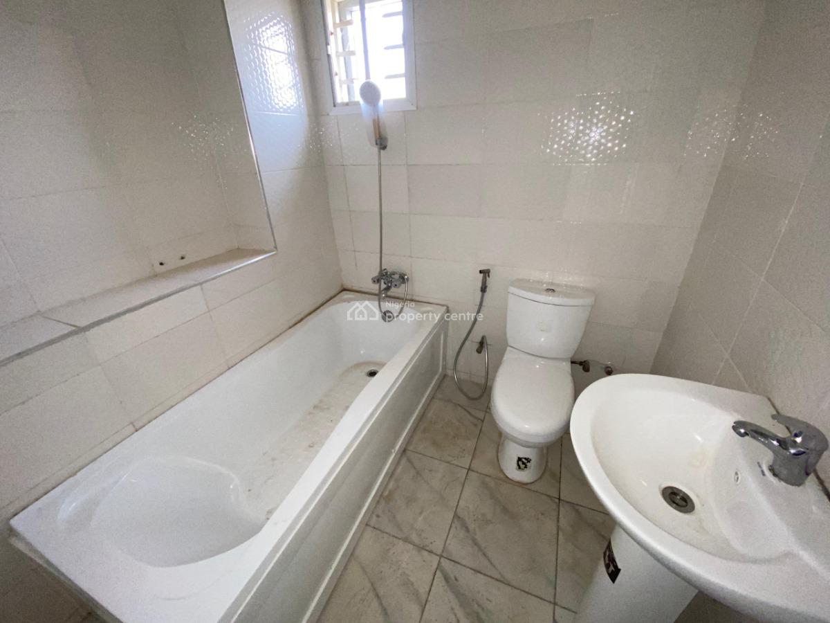 Lovely  4 Bedroom Available, in a Secured Estate, Life Camp, Abuja, Flat / Apartment for Rent